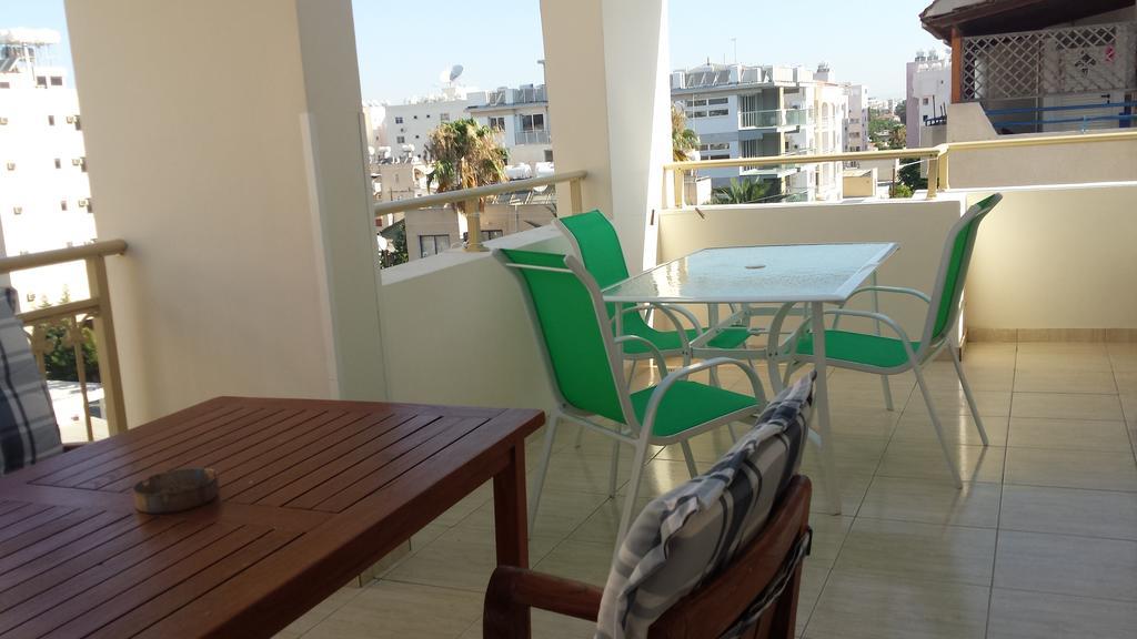 Panikos Beach Apartment I لارنكا المظهر الخارجي الصورة